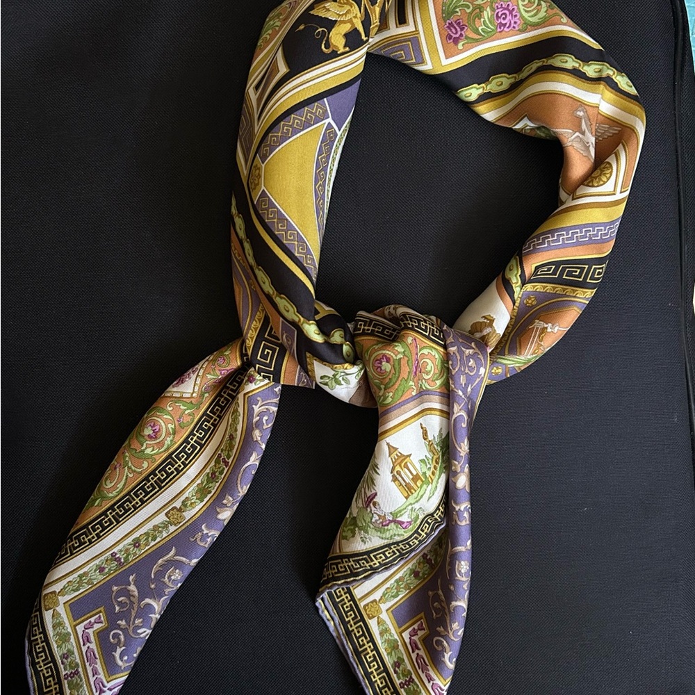 ETRO 100%  Silk Scarf